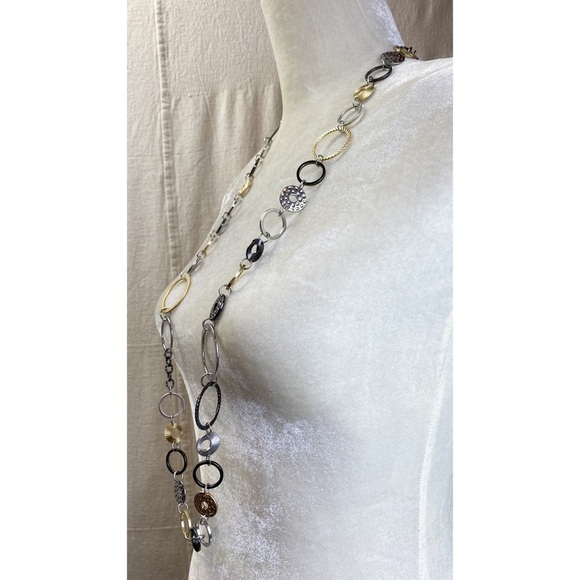 Lia Sophia Improv Mixed Metal Open Linked Circle Shaped Necklace - Picture 3 of 8